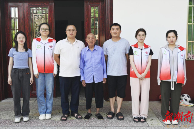 公司“无微哺智”实践团探访革命老兵，赓续红色血脉